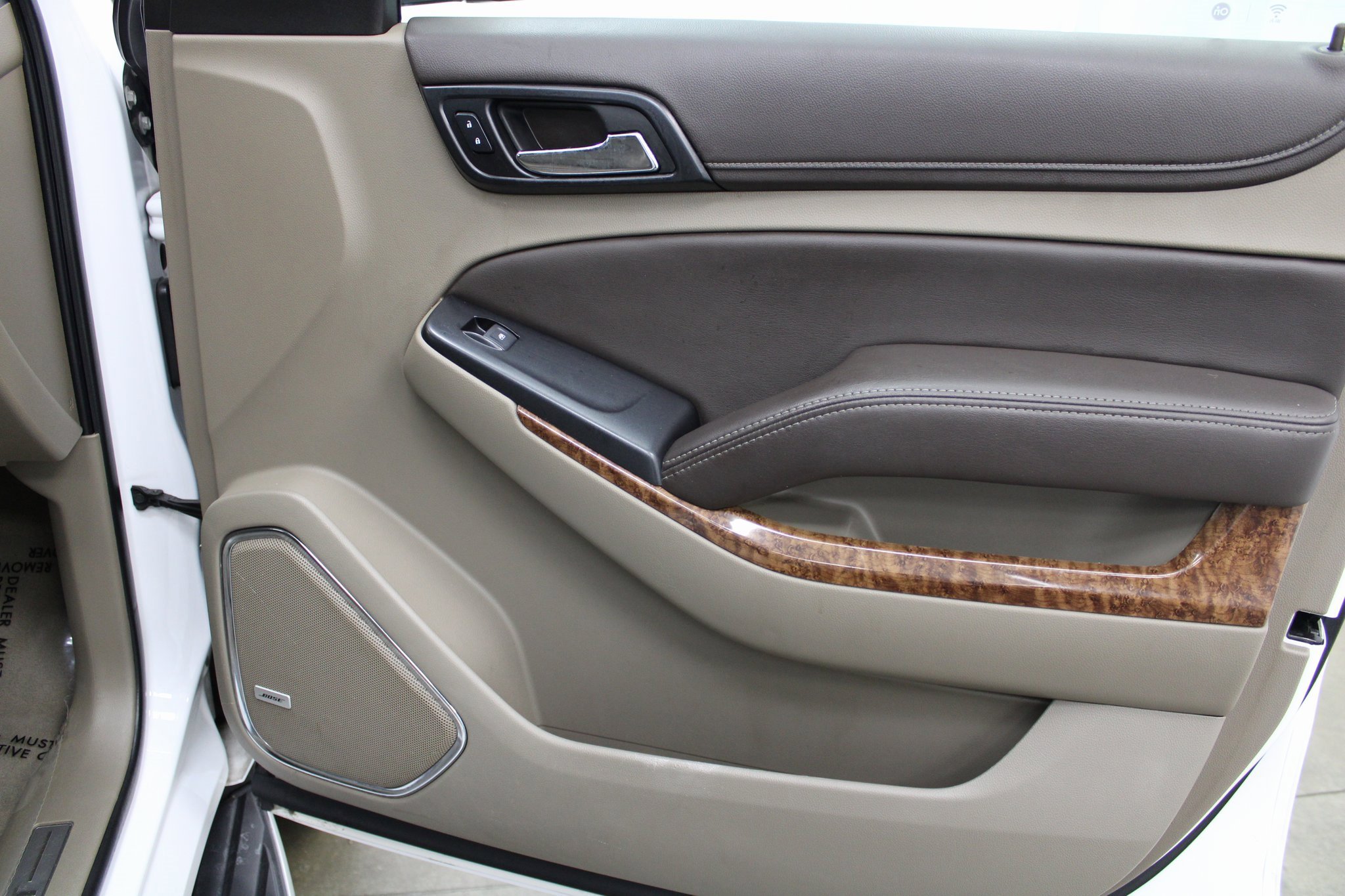 Used 2020 Chevrolet Suburban Premier image 20