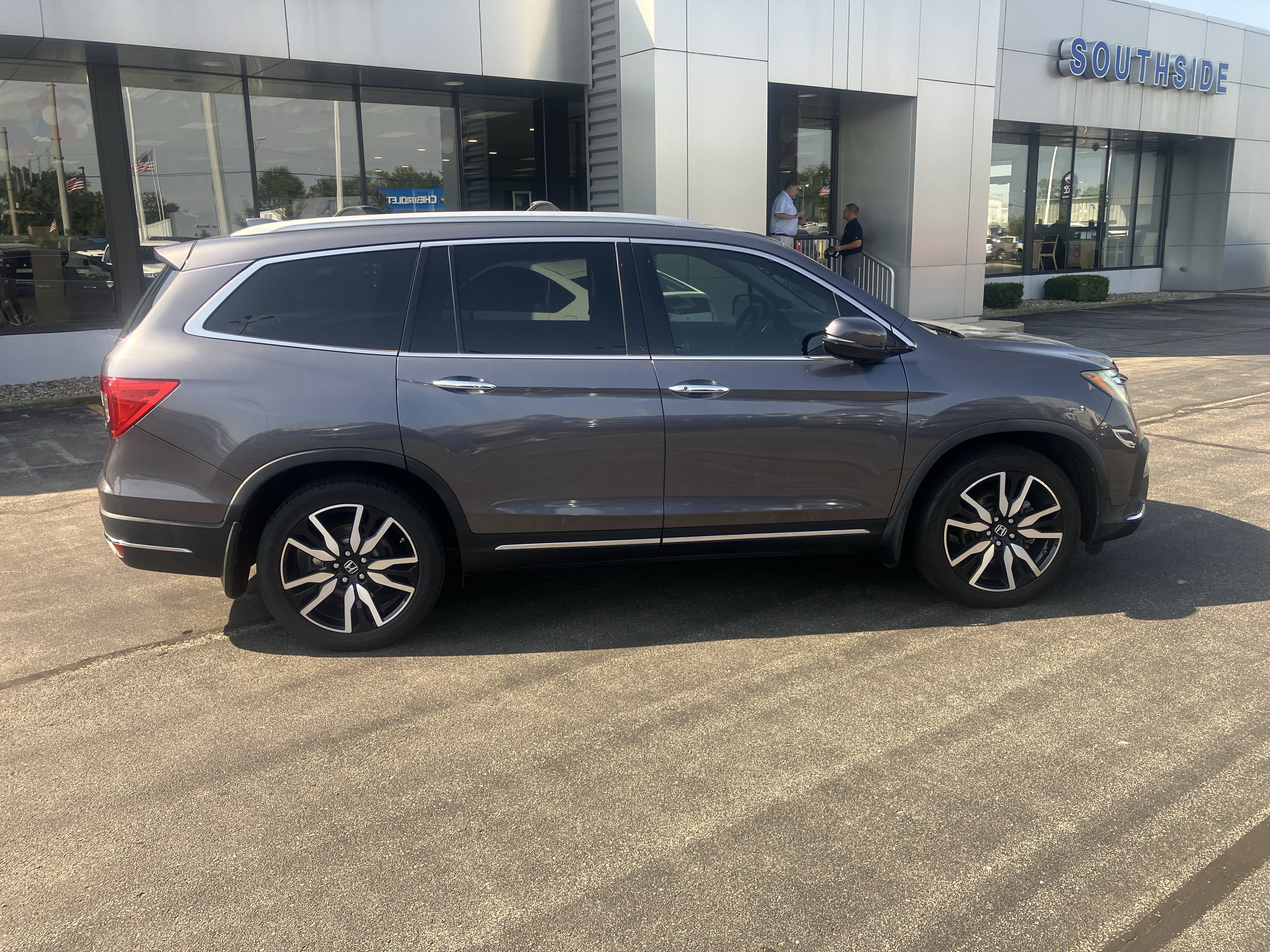 Used 2020 Honda Pilot Touring image 8