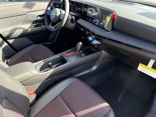 New 2027 Nissan Kicks SR FWD image 15