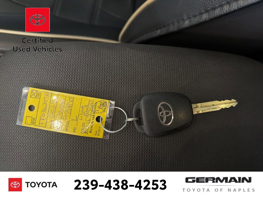 Used 2024 Toyota Corolla Cross L image 20