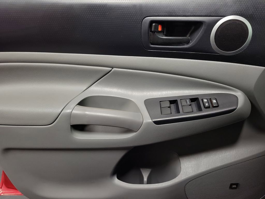 Used 2013 Toyota Tacoma 4x4 Double Cab image 20