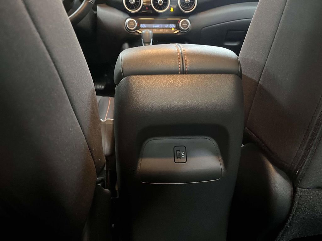Used 2023 Nissan Sentra SR w/ Electronics Package image 13