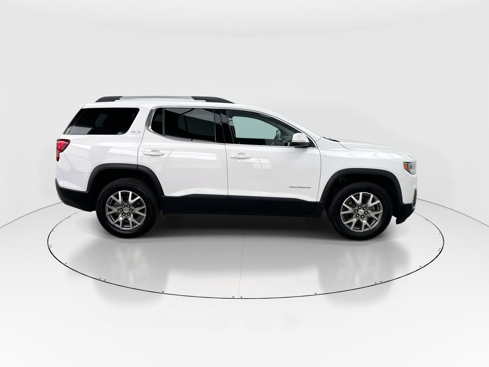 Used 2020 GMC Acadia SLT image 9