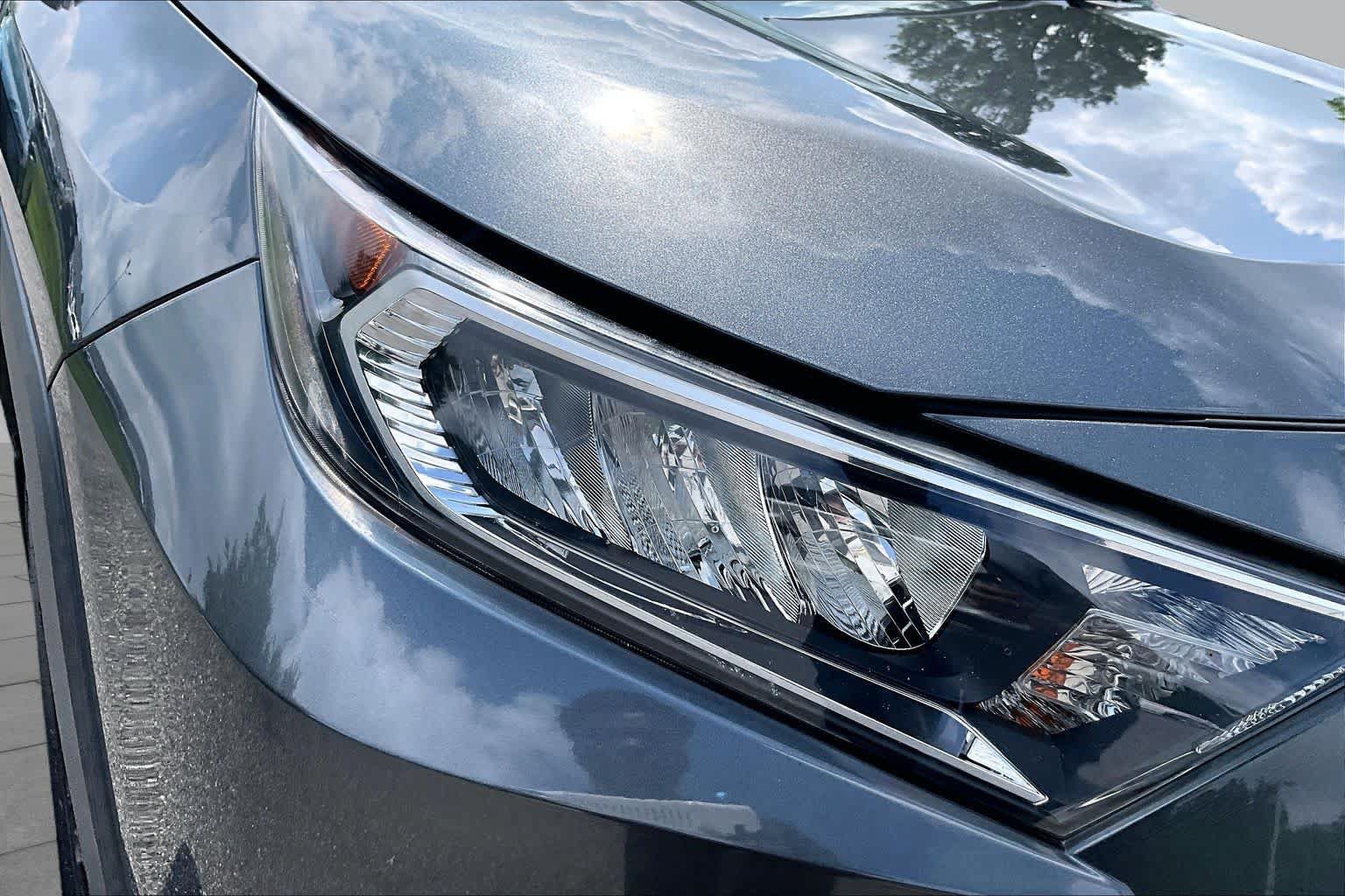 Used 2019 Toyota RAV4 XLE w/ Convenience Package AWD/4WD image 28
