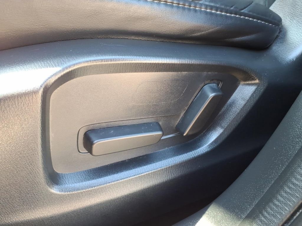 Used 2019 MAZDA CX-5 Touring image 5