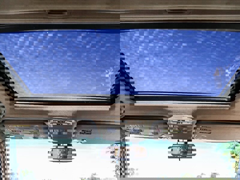 Used 2003 Lexus LX 470 4WD image 22