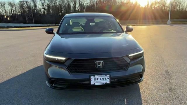 Used 2023 Honda Accord EX image 3
