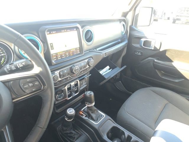 Certified 2023 Jeep Wrangler Unlimited w/ Sun & Screen Package image 24