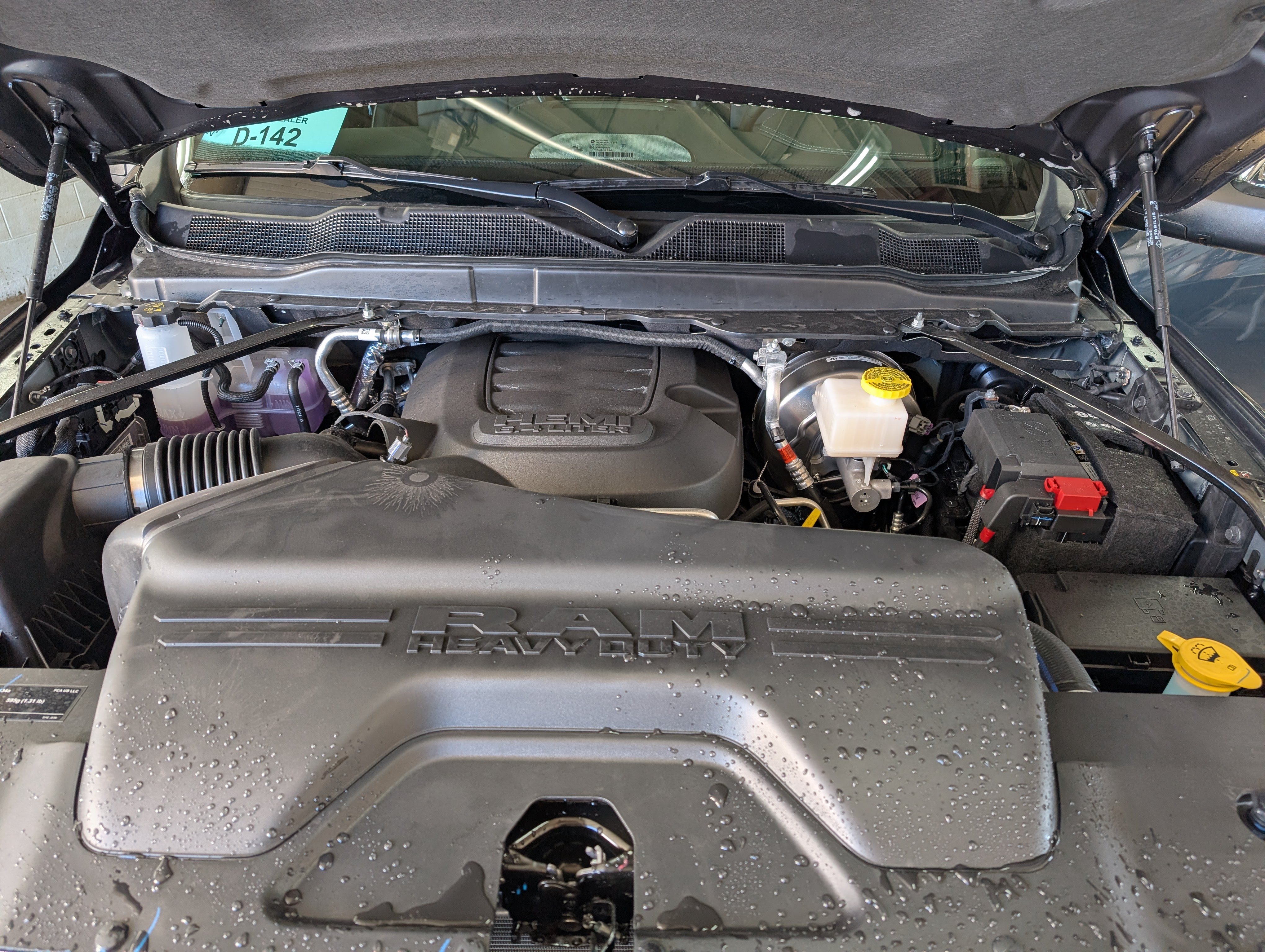 New 2026 RAM 2500 Laramie AWD/4WD image 6