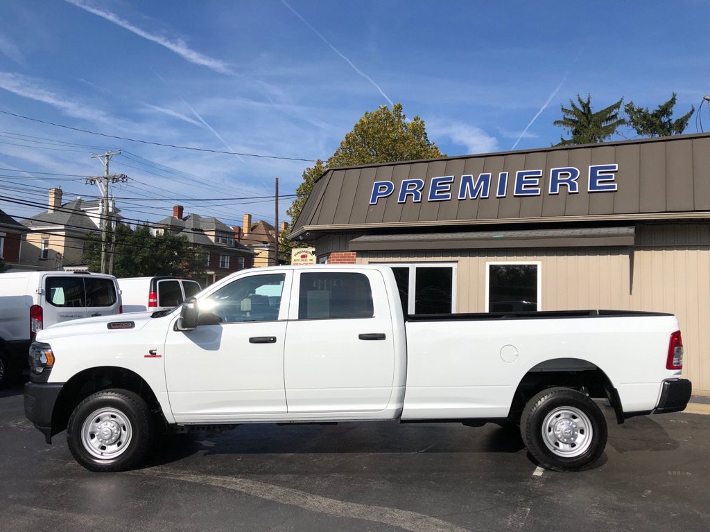 Used 2023 RAM 2500 Tradesman AWD/4WD image 3