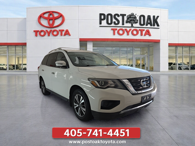 Used 2019 Nissan Pathfinder S FWD image 1