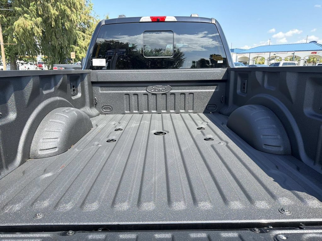 New 2026 Ford F350 Lariat w/ Black Appearance Package AWD/4WD image 5