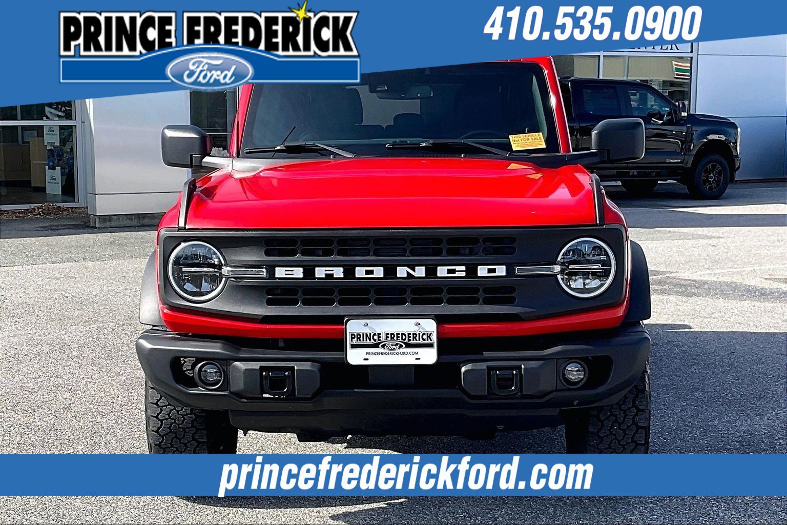 Used 2022 Ford Bronco Black Diamond image 2