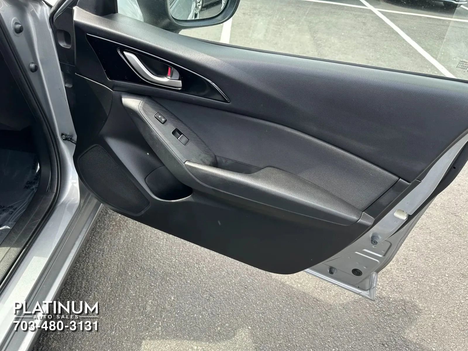 Used 2014 MAZDA MAZDA3 i Sport FWD image 14
