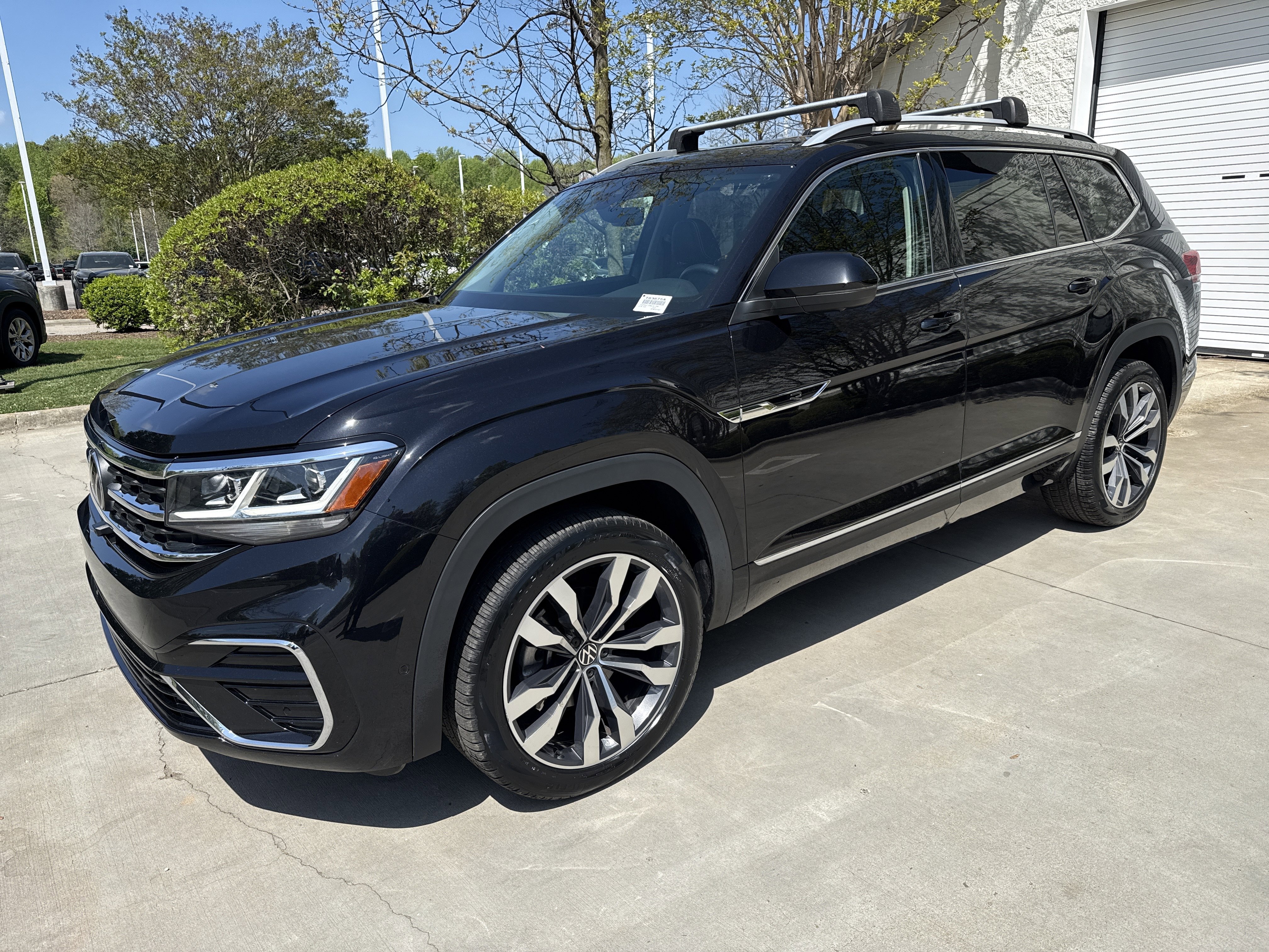 Used 2022 Volkswagen Atlas SEL Premium AWD/4WD image 5