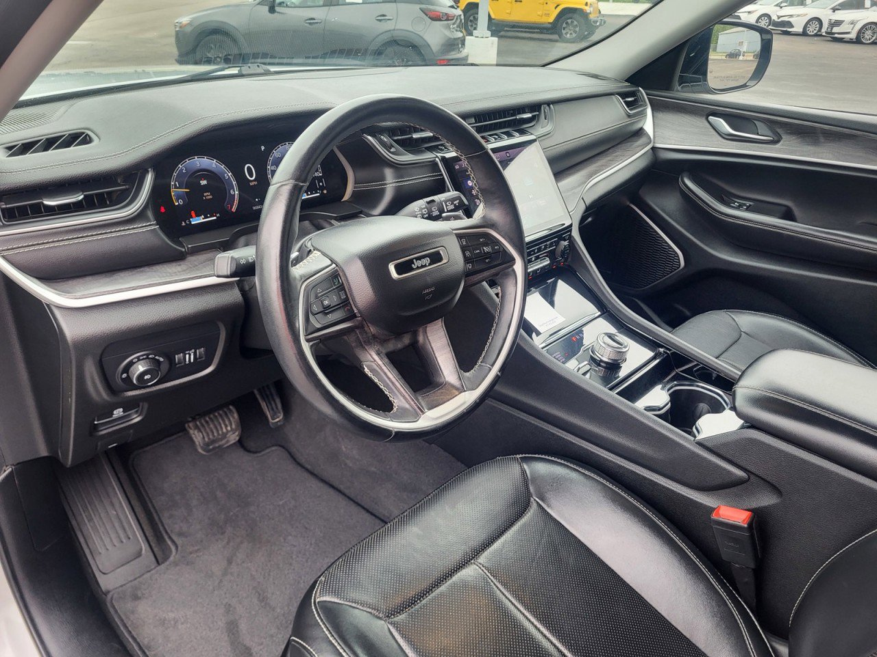 Used 2021 Jeep Grand Cherokee L Limited w/ Luxury Tech Group II image 29