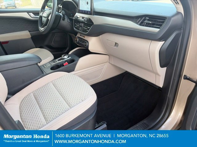 Used 2020 Ford Escape SE AWD/4WD image 32