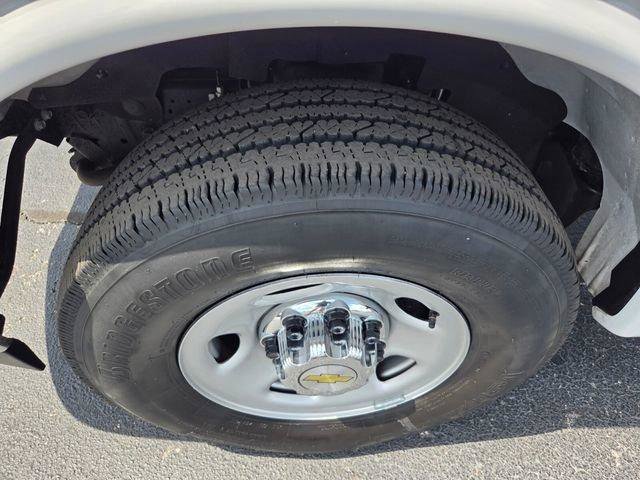 Certified 2024 Chevrolet Express 3500 LT w/ LT Preferred Equipment Group RWD image 44