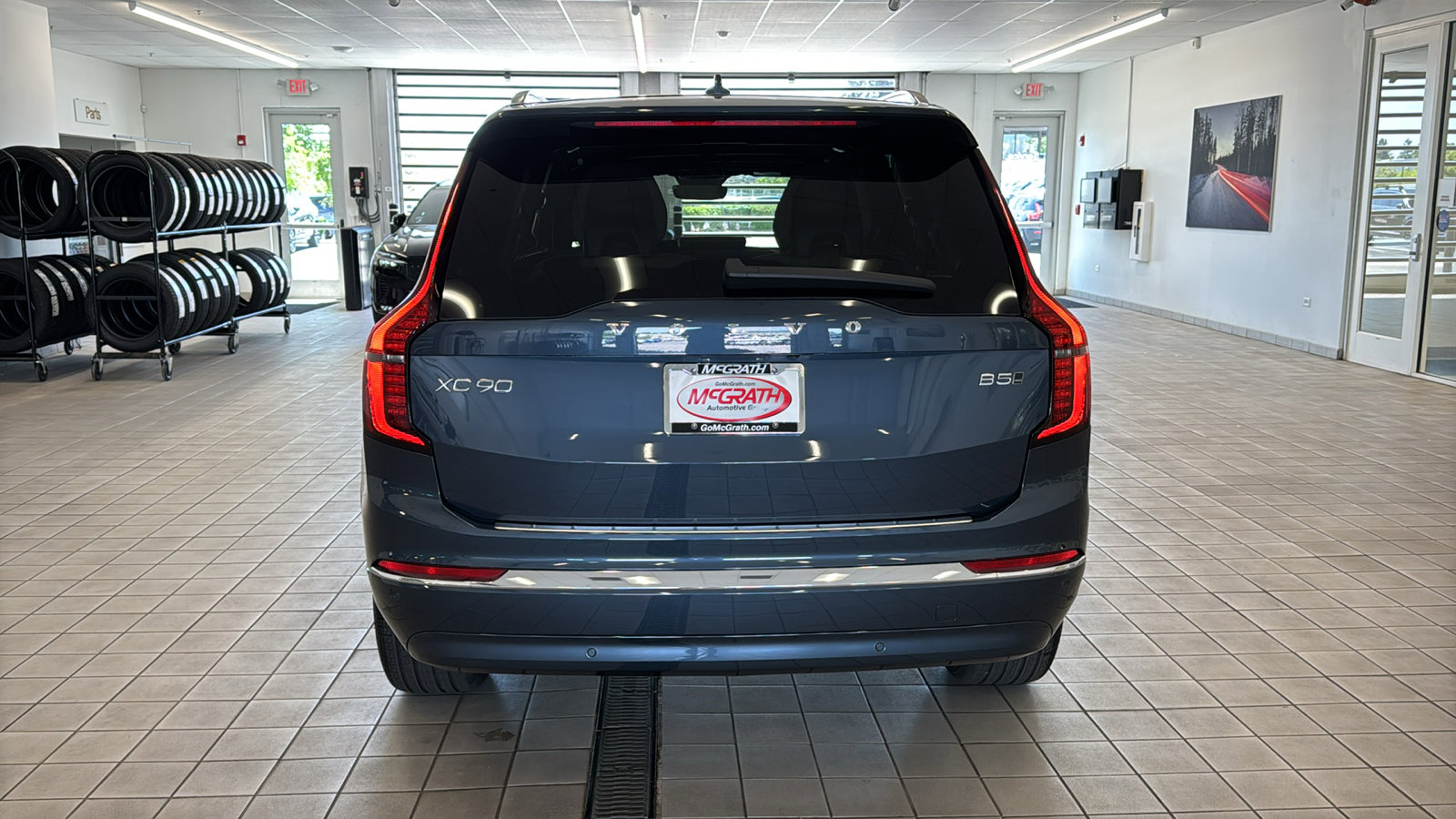 New 2026 Volvo XC90 B5 Core w/ Protection Package AWD/4WD image 6