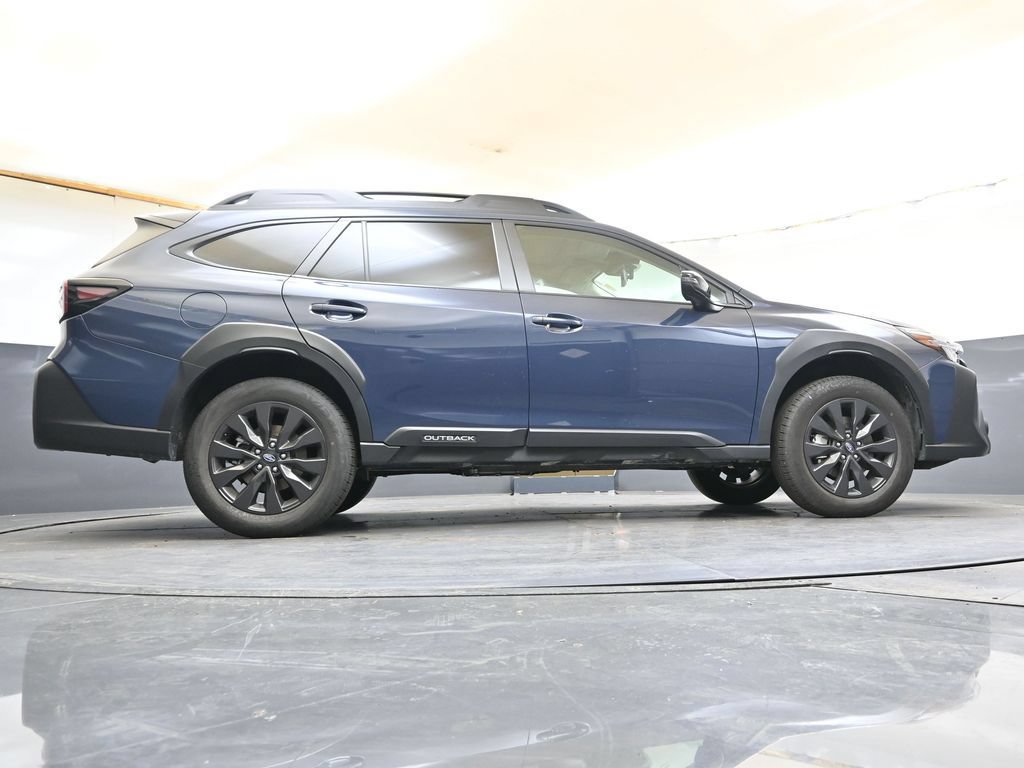 Certified 2025 Subaru Outback Onyx Edition AWD/4WD image 35