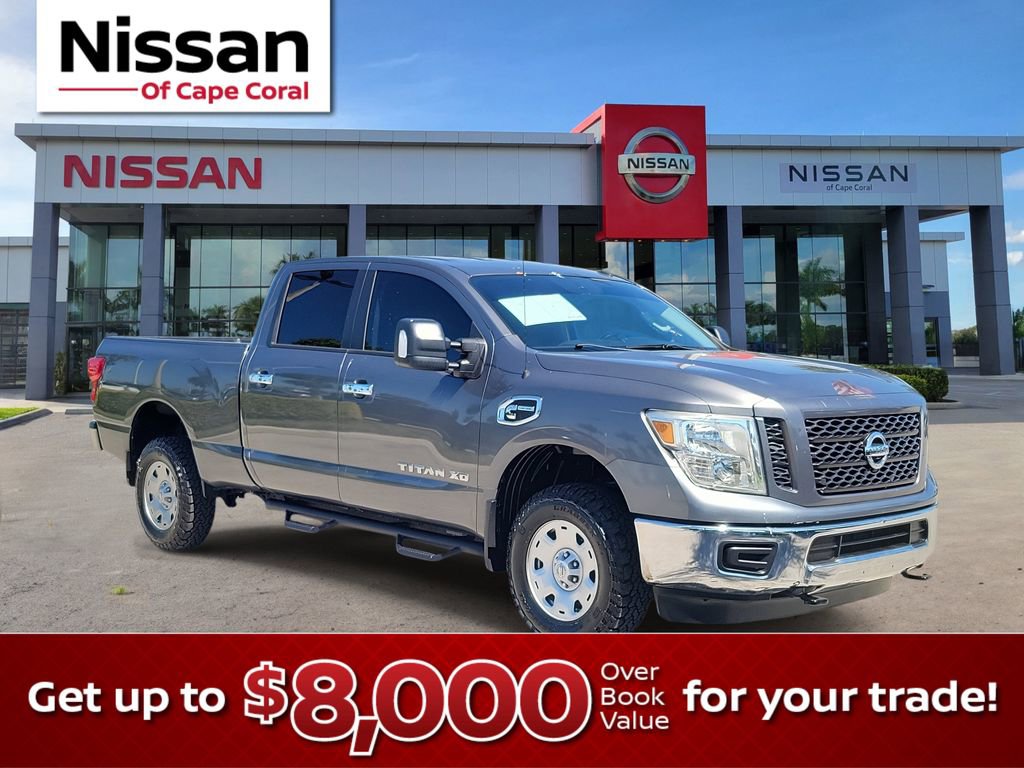 Used 2019 Nissan Titan SV image 1