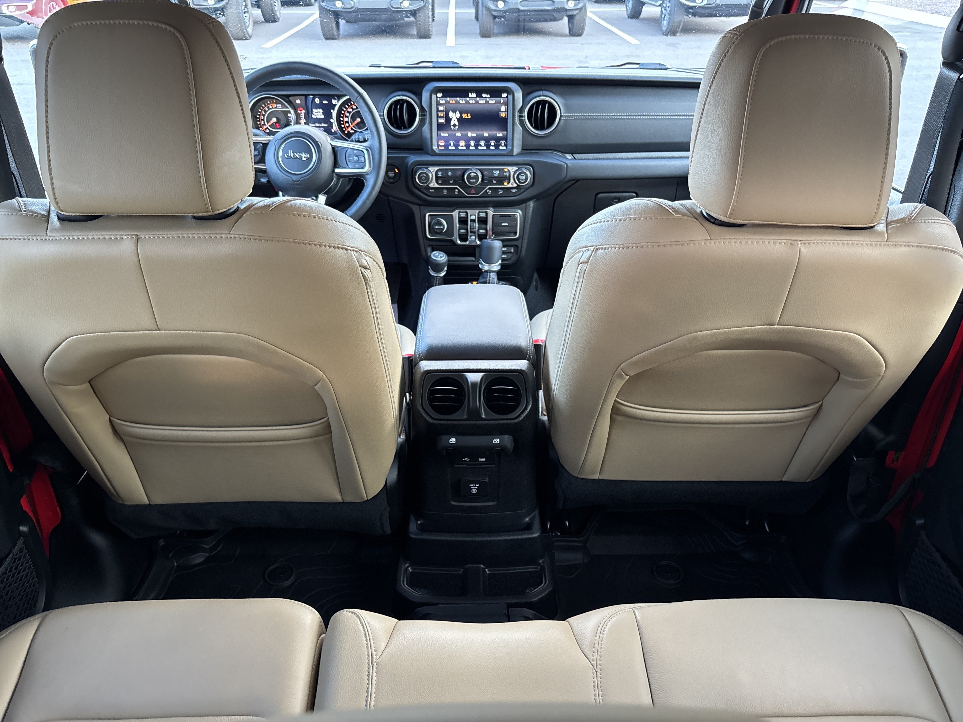 Used 2018 Jeep Wrangler Unlimited Sahara AWD/4WD image 37