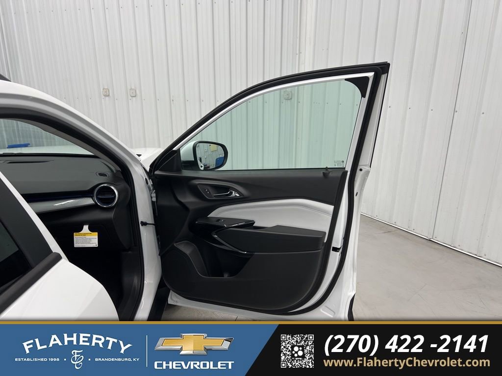 New 2026 Chevrolet Trax LT w/ LT Convenience Package image 14