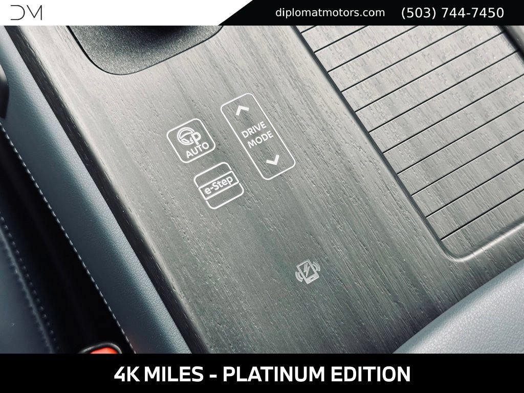 Used 2025 Nissan Ariya Platinum AWD/4WD image 43