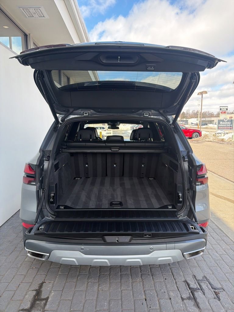 Used 2026 BMW X5 xDrive40i image 9