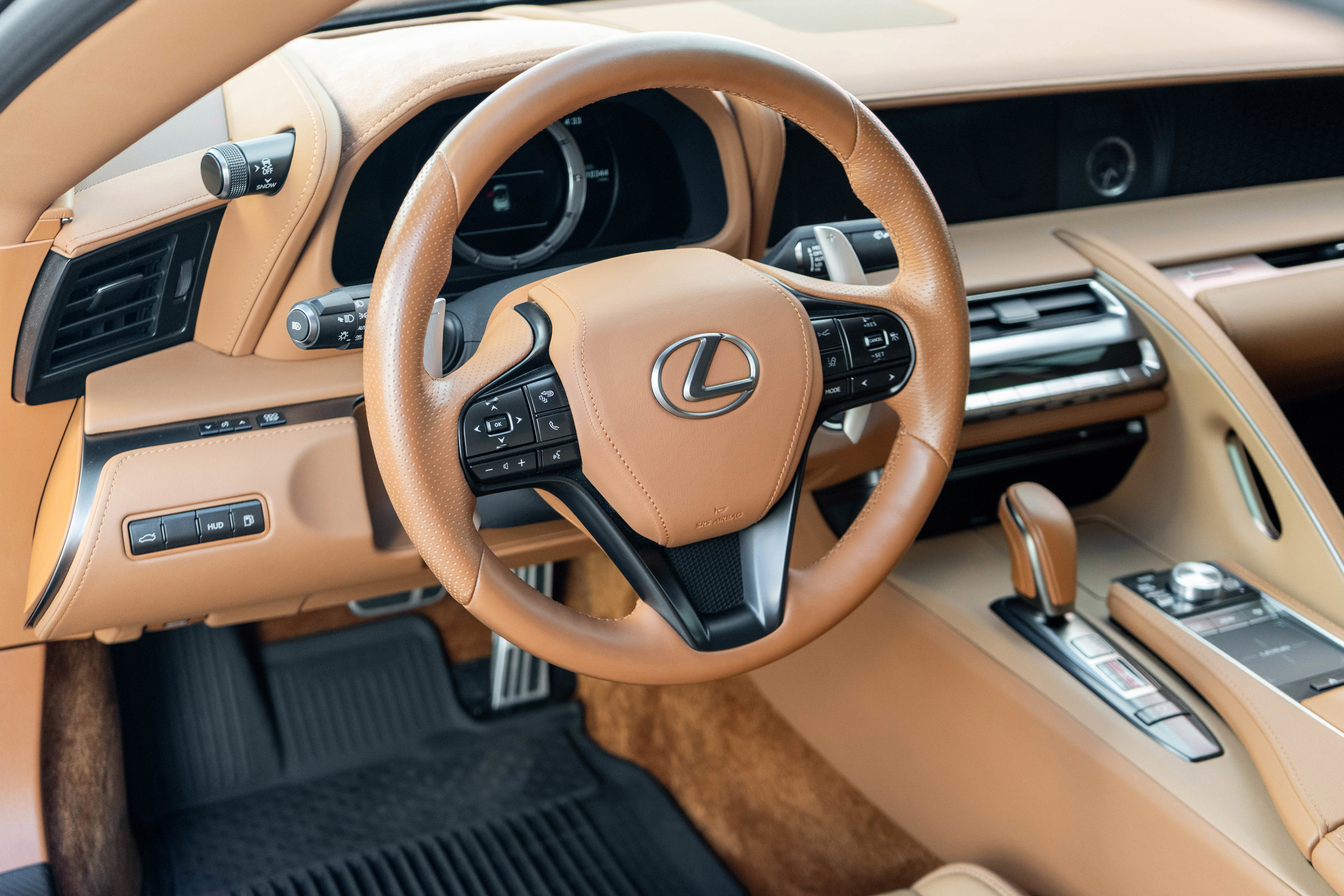Used 2022 Lexus LC 500 Convertible w/ Touring Package image 13