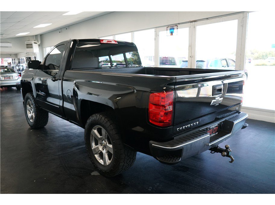 Used 2018 Chevrolet Silverado 1500 LT w/ LT Convenience Package image 5