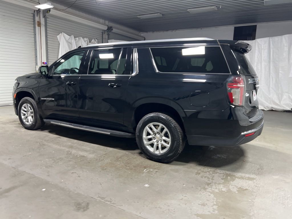 Used 2024 Chevrolet Suburban LT image 5