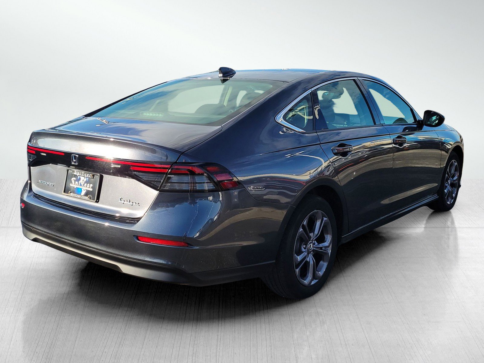 Used 2023 Honda Accord EX image 5