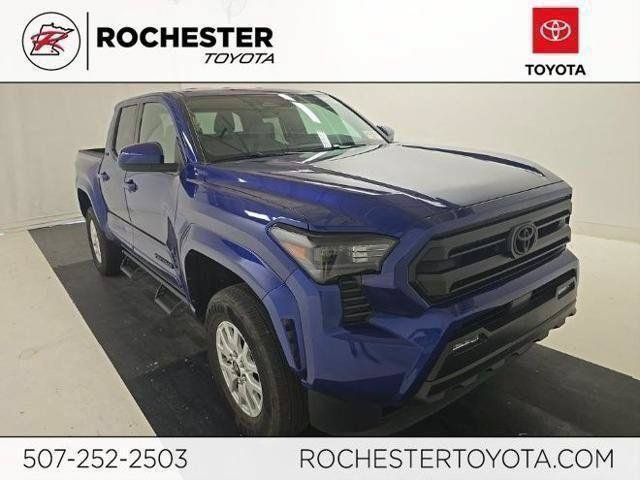 Certified 2025 Toyota Tacoma SR5 AWD/4WD image 46