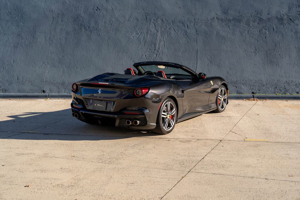 Certified 2022 Ferrari Portofino M image 8