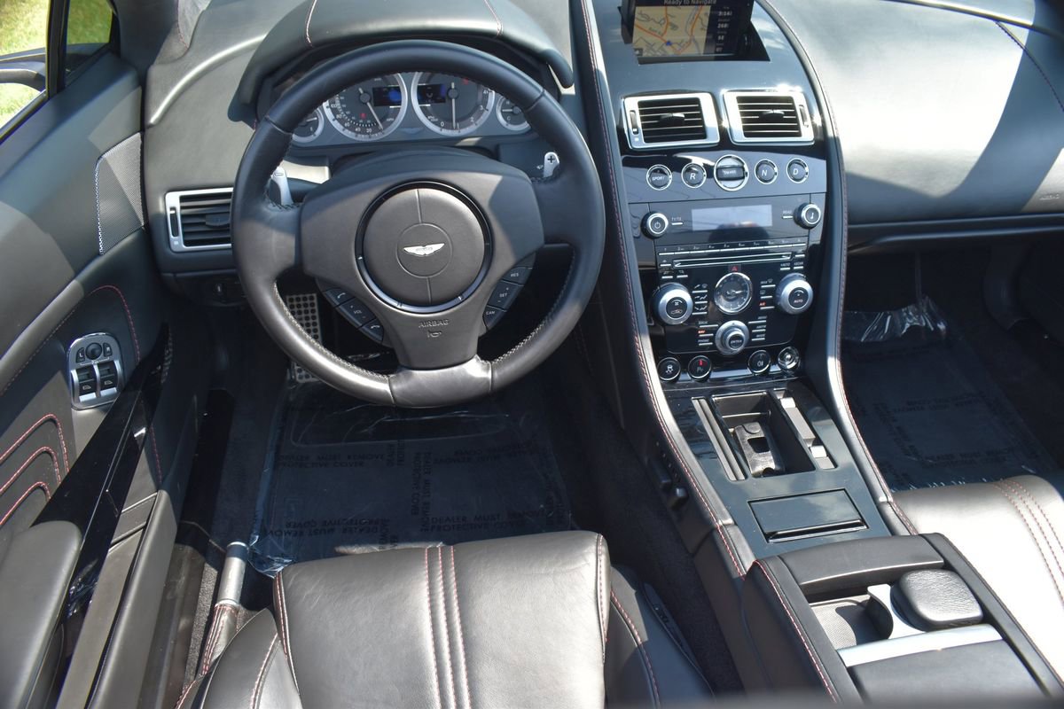 Used 2014 Aston Martin V8 Vantage S image 22