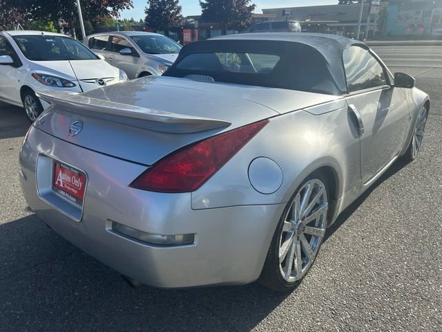 Used 2004 Nissan 350Z Enthusiast image 5