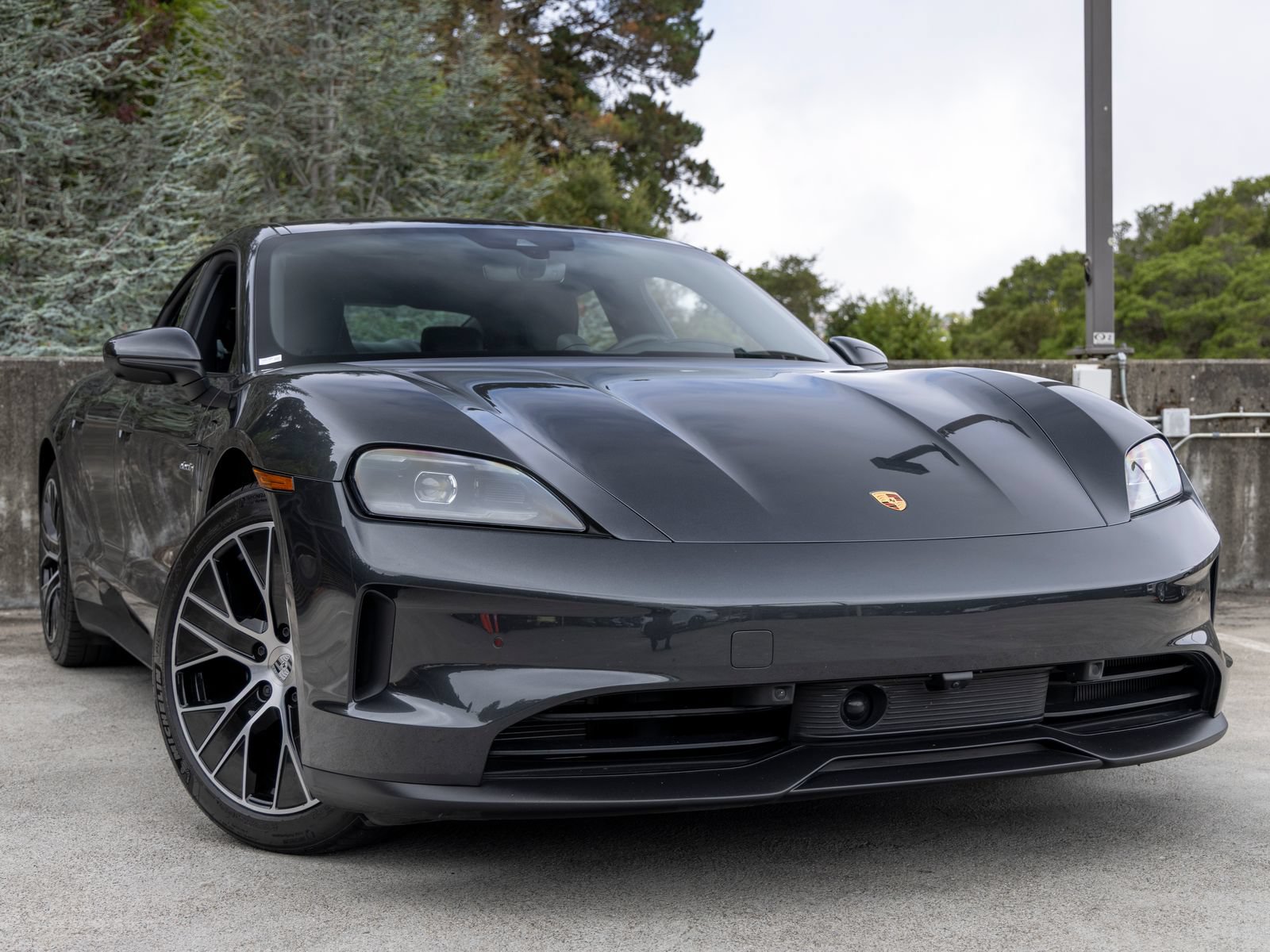 Certified 2025 Porsche Taycan RWD image 9