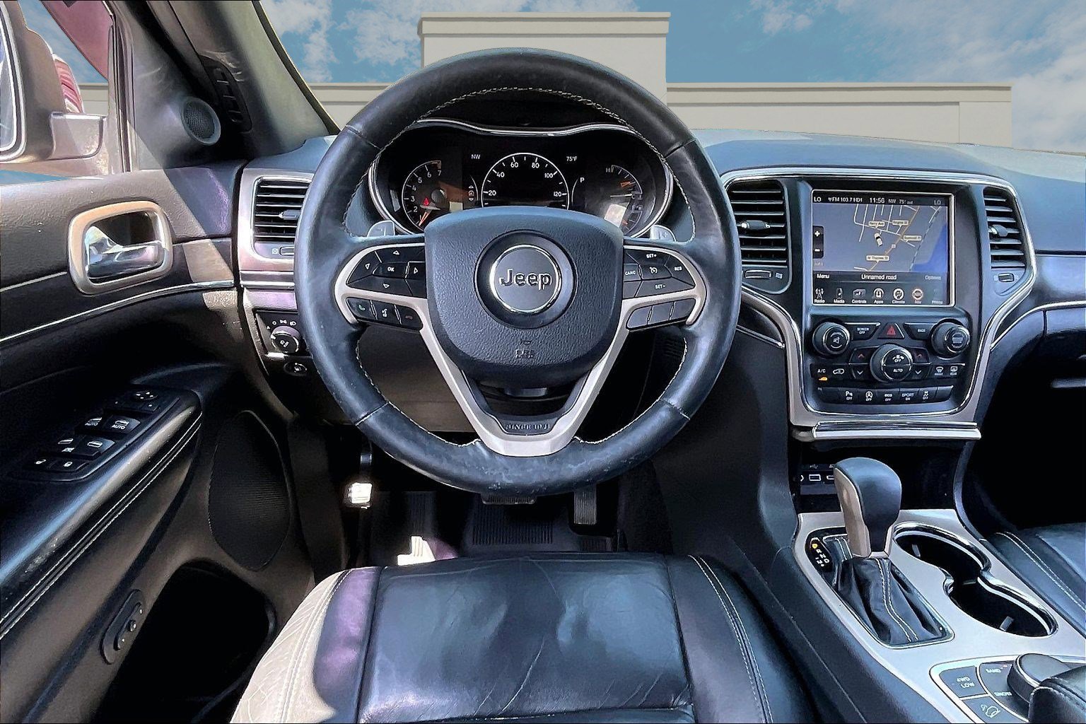 Used 2017 Jeep Grand Cherokee Limited image 5