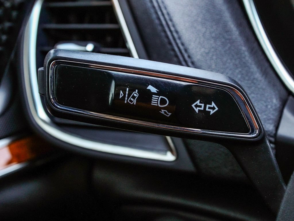 Used 2020 Lincoln Nautilus Reserve AWD/4WD image 28
