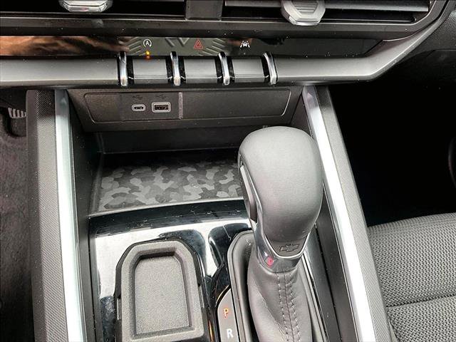 Used 2025 Chevrolet Colorado LT RWD image 24