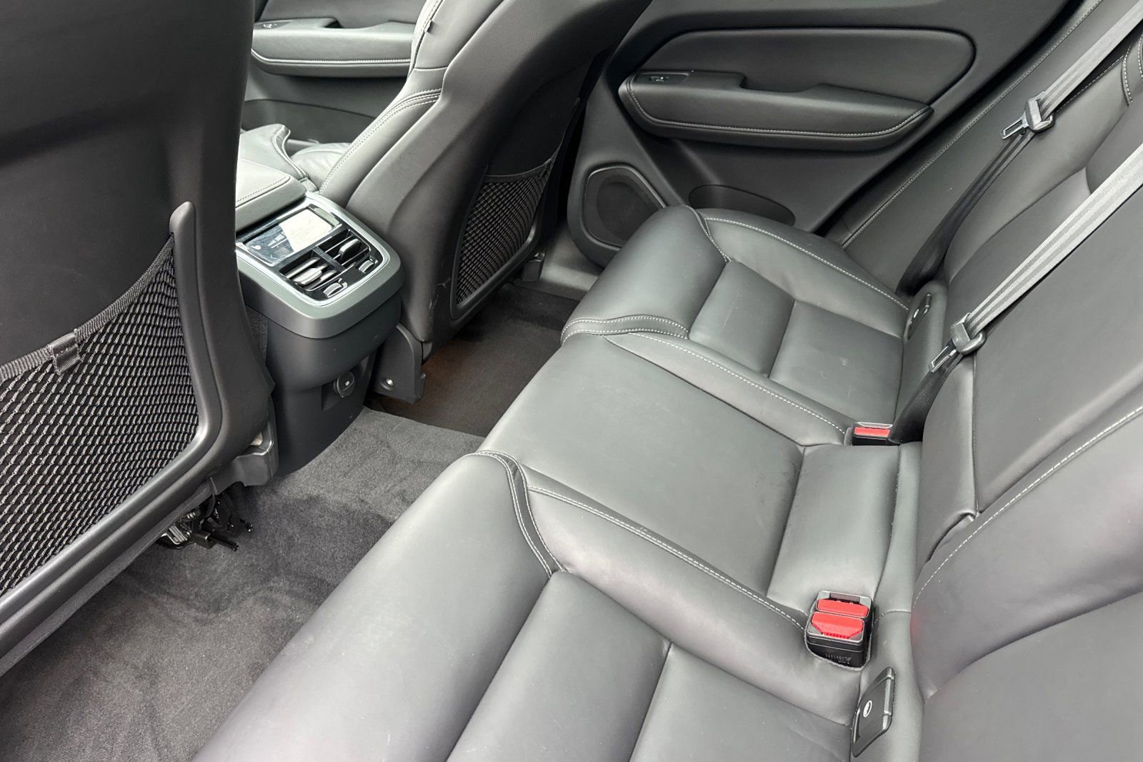 Used 2023 Volvo XC60 B5 Ultimate w/ Climate Package AWD/4WD image 12