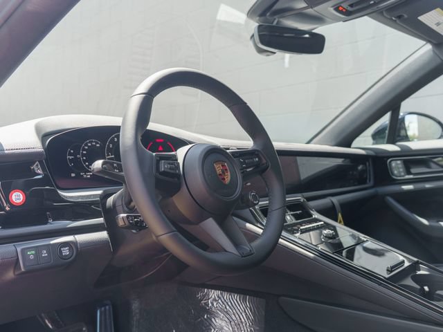 New 2026 Porsche Panamera 4 AWD/4WD image 4