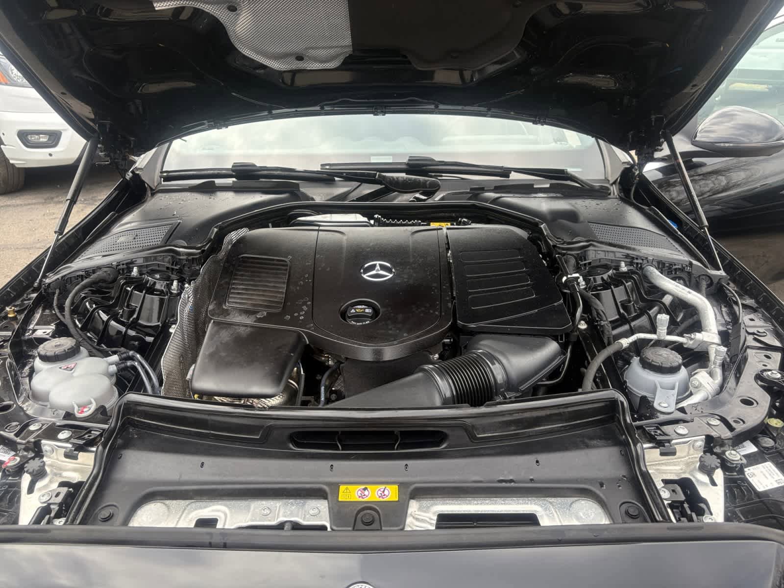 Used 2025 Mercedes-Benz C 300 4MATIC Sedan image 18