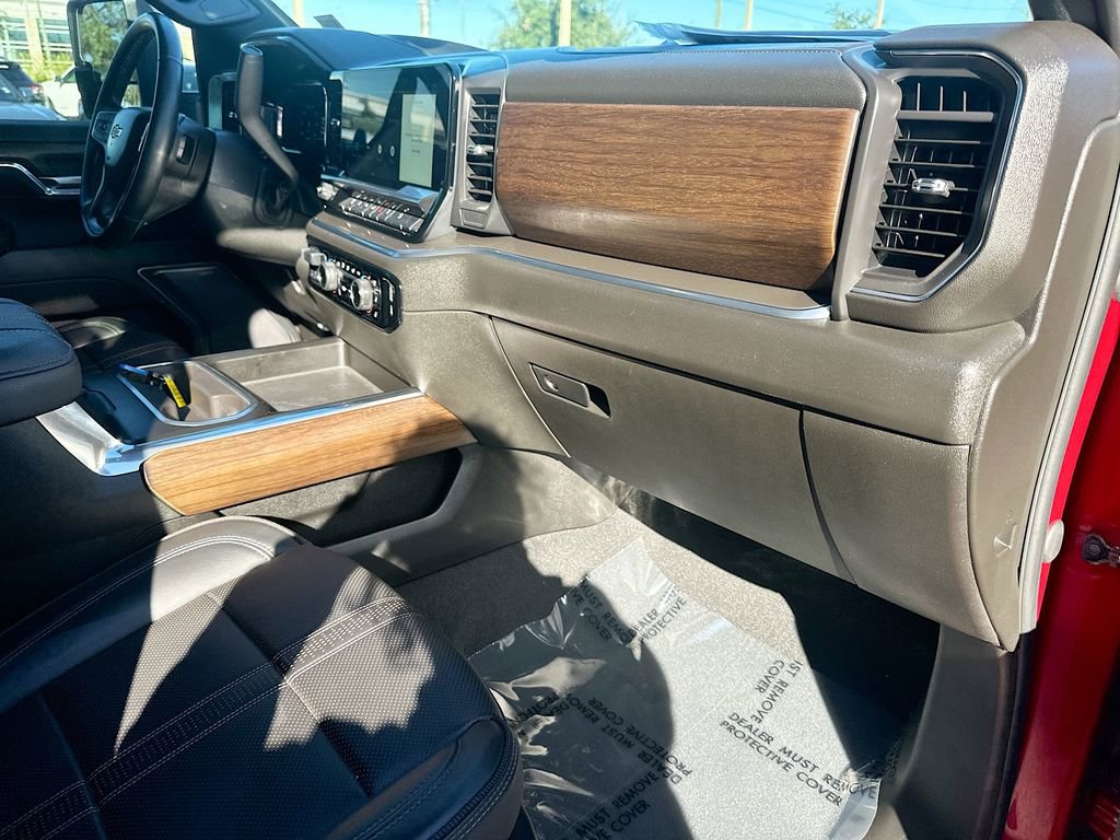 Certified 2024 Chevrolet Silverado 2500 High Country w/ Technology Package image 30