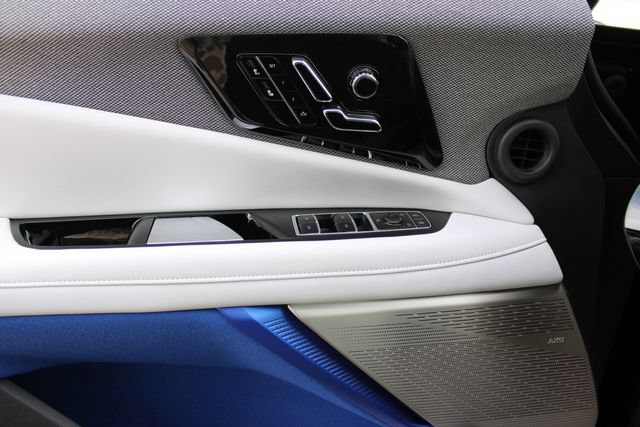 New 2027 Cadillac Optiq Luxury AWD/4WD image 14