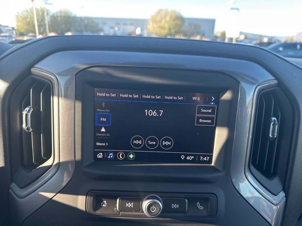 Used 2024 Chevrolet Silverado 2500 Custom w/ Custom Value Package image 3