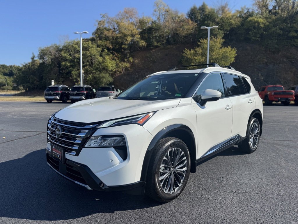 New 2026 Nissan Rogue Platinum image 3