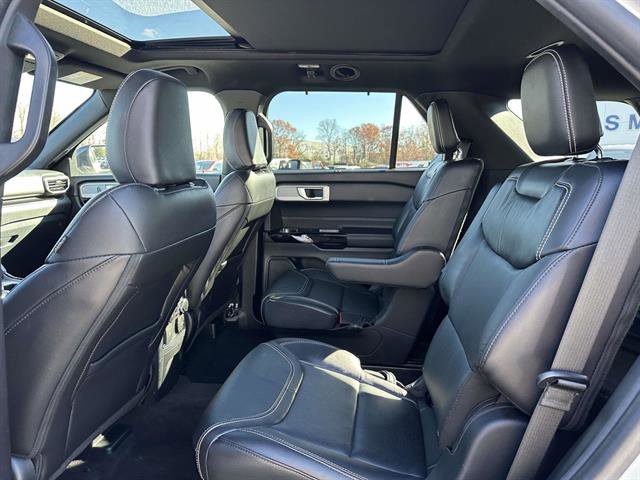 Used 2022 Ford Explorer ST w/ Equipment Group 401A image 10