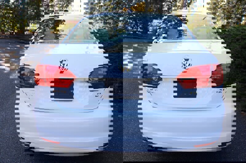 Used 2014 Volkswagen Jetta TDI image 12